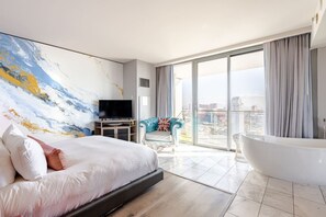 1 Schlafzimmer, Schreibtisch, Bügeleisen/Bügelbrett, WLAN