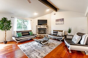 Smart TV, video games