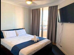1 chambre, fer et planche à repasser, Wi-Fi, draps fournis