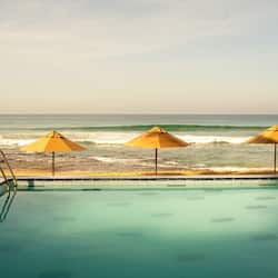 Infinity pool