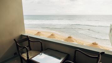 Habitación doble, vista al mar | Balcón