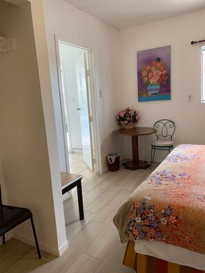 3 habitaciones, tabla de planchar con plancha y wifi gratis 