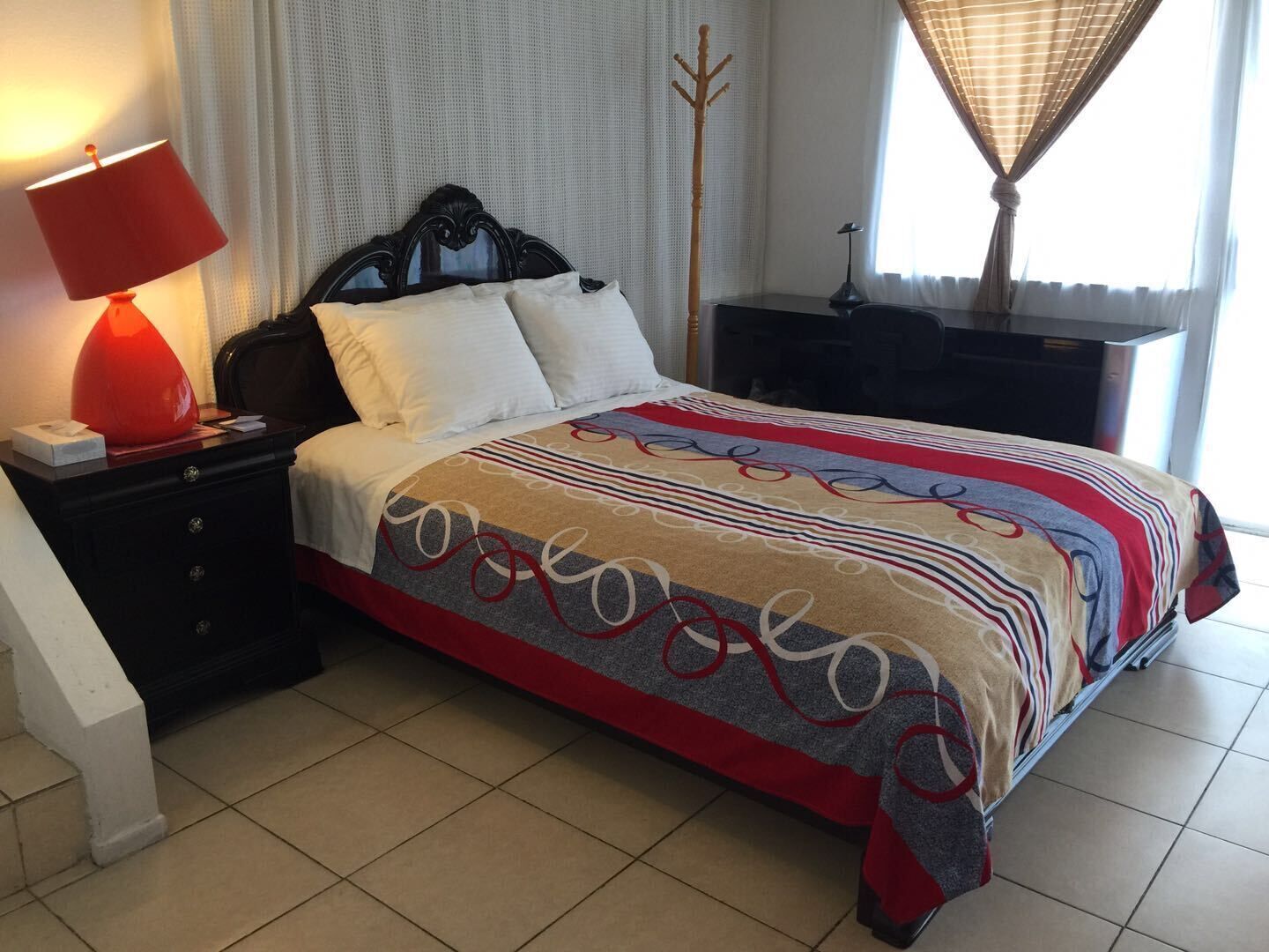 3 bedrooms, iron/ironing board, free WiFi