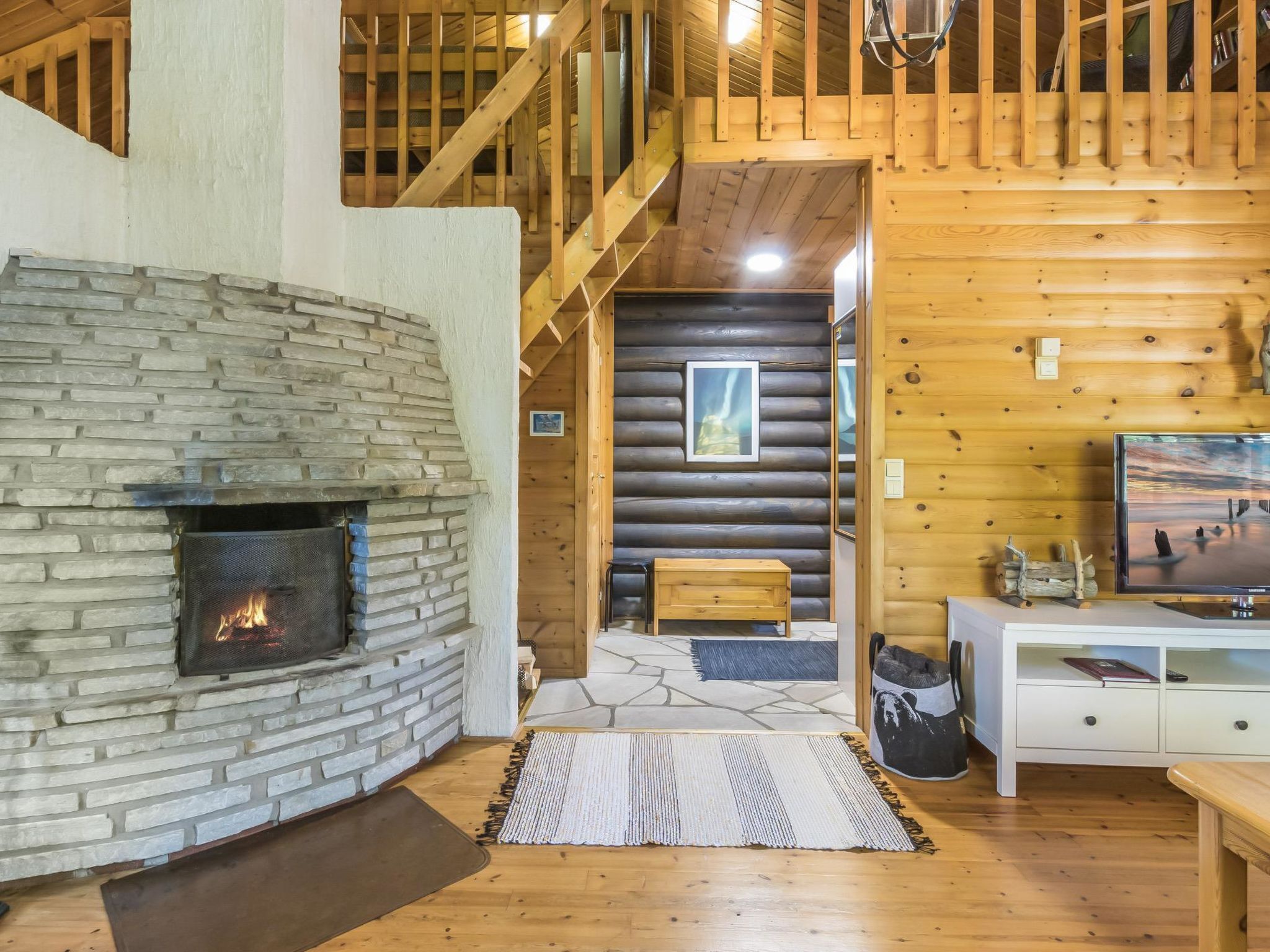 المنشأة من الداخل