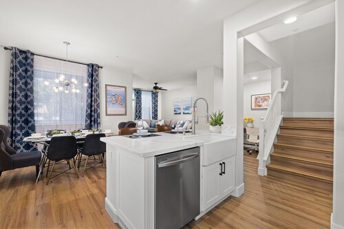 Southern California Beautiful Place in Ladera Ranch