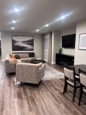 Living area - Cozy Cascade Nook - 2 bedroom basement apartment (OREM)