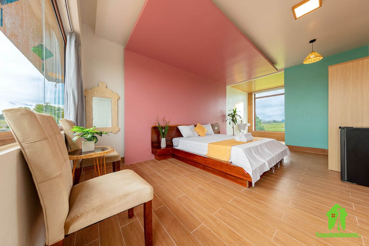 Deluxe Double Room | Pillow-top beds, individually decorated, individually furnished, desk