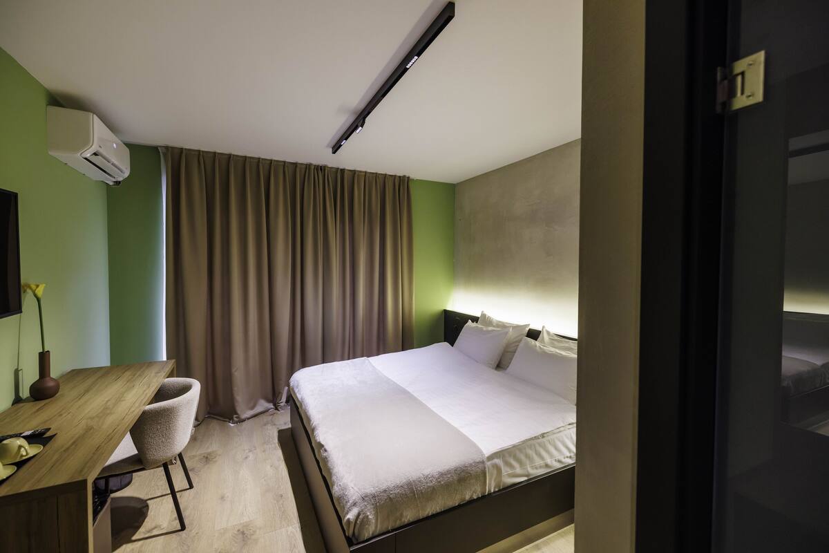 Superior Double Room | Memory foam beds, minibar, in-room safe, desk