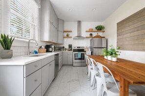 Fridge, microwave, oven, stovetop - Downtown Historic Home Close to Neighborhood Shops (Charleston)