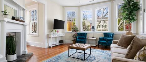 Televisión, oficina