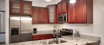 Luxury Downtown Rental - La Dolce Vita Villas #2
