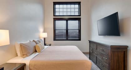 Luxury Downtown Rental - La Dolce Vita Villa #3