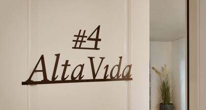 Luxury Downtown Rental - La Dolce Vita Villa #4