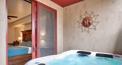 Luxury Downtown Rental (Hot Tub/Pet Friendly) #9
