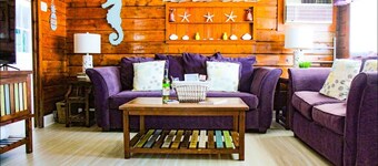 Sea Bright Beach House Sleeps 6 Perfect for a Family with little ones!