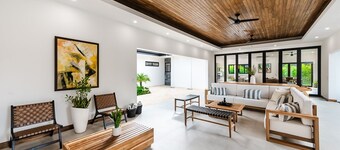 Brand new modern luxury home, pool, beach club membership, daily housekeeping