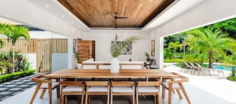 Brand new modern luxury home, pool, beach club membership, daily housekeeping