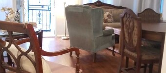 Super Comfy Room at a Great Location 