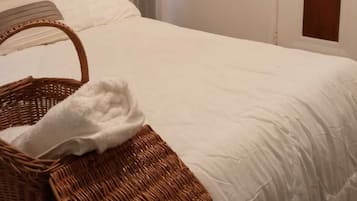 Kamar Standar | Seprai linen