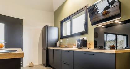 Gßte Familial Rénové, Proche Canal, Terrasse, Jardin, et Verger Commun, à 20 km de Nantes