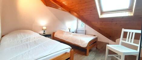 2 bedrooms