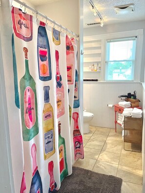 Interior - The Pop Inn - Your Ultimate Getaway (Charlottesville)