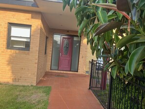 Exterior detail - 5 minutes walk to the beach enjoy the sea breeze!! (Tootgarook)