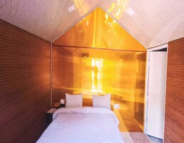 Tienda Deluxe | 1 dormitorio, escritorio, wifi gratis y ropa de cama