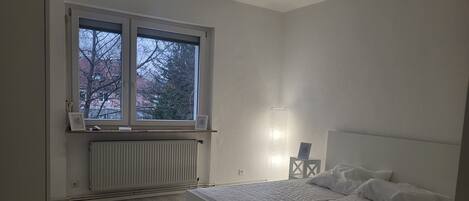 2 dormitorios, wifi gratis, ropa de cama