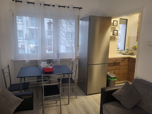 Beautiful cosy furnished apartment in Frankfurt- close to everything