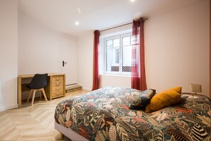 1 dormitorio, tabla de planchar con plancha, wifi gratis y ropa de cama