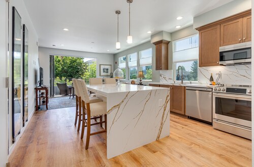 Luxury Condo in Napa Downtown