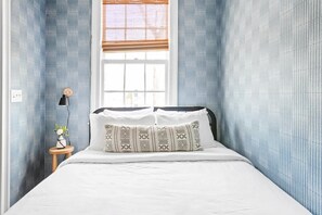 3 bedrooms, iron/ironing board, travel crib, WiFi