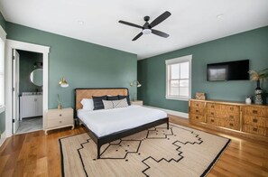 4 soverom, strykejern/-brett, reiseseng for barn og wi-fi