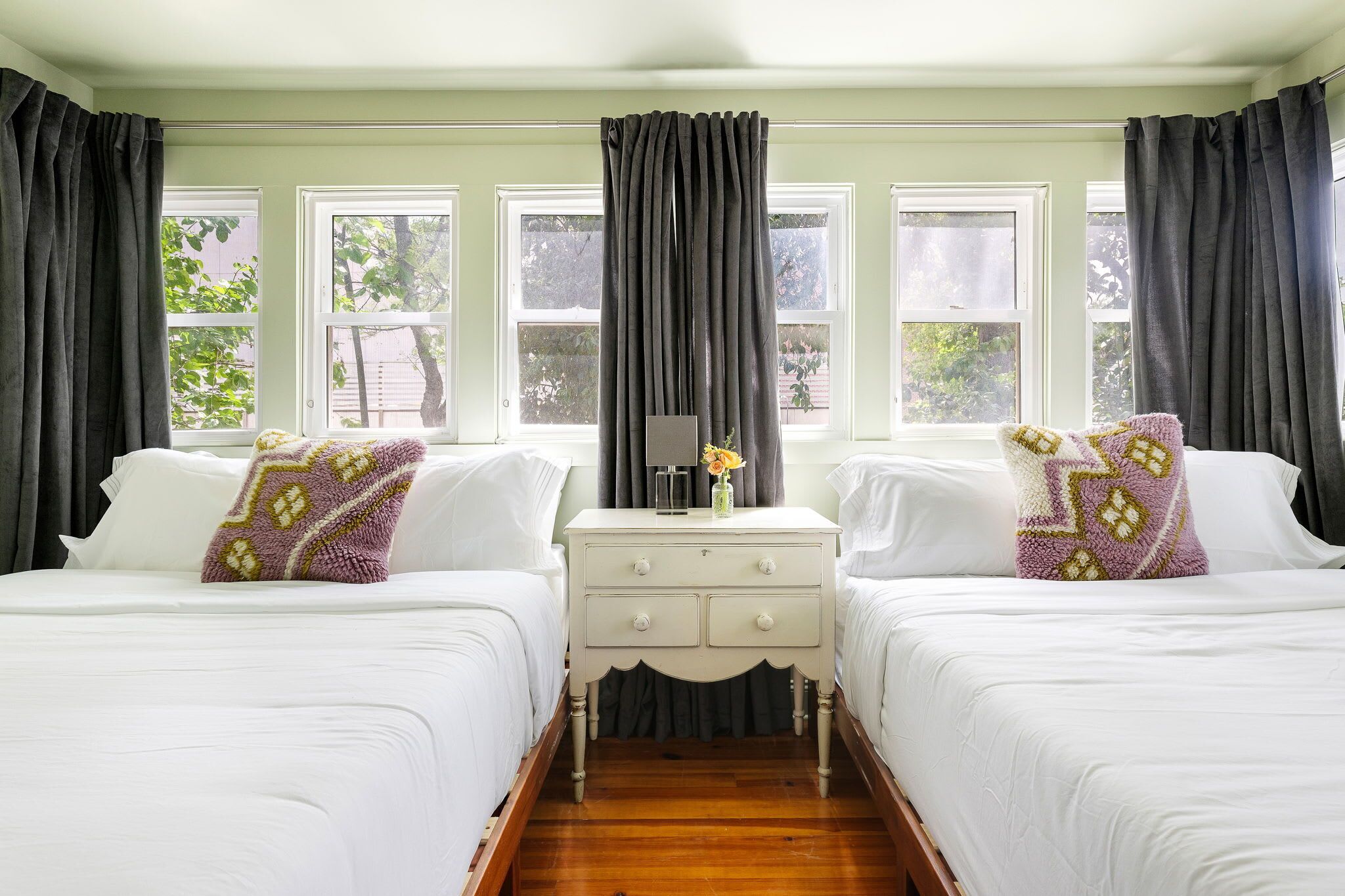 2 chambres, fer et planche à repasser, lit parapluie, Wi-Fi