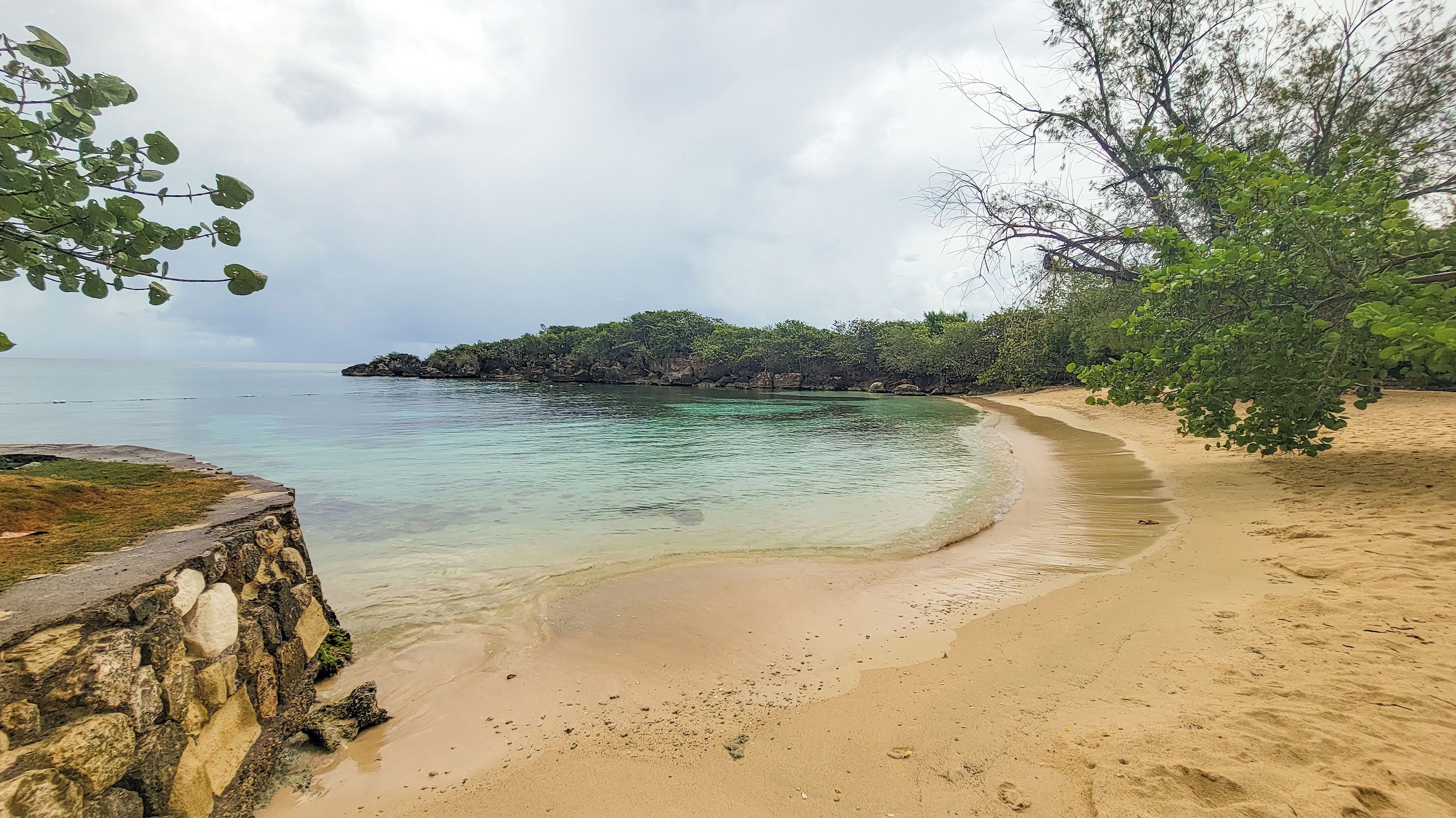 Sun-loungers, beach towels
