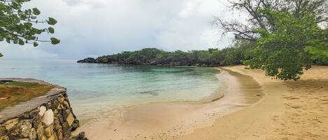 Liegestühle, Strandtücher