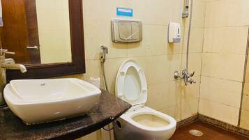 Superior Double Room | Soundproofing, iron/ironing board, free WiFi