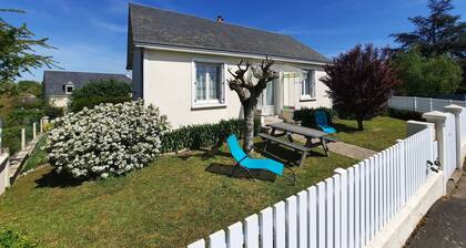 Maison Calme Proche Loire à Vélo