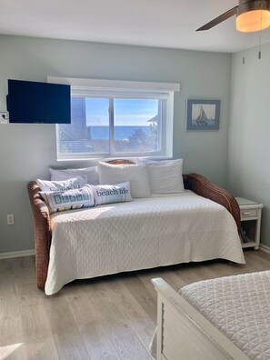 1 多间卧室、熨斗/熨衣板、上网接入