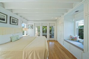 1 bedroom, iron/ironing board, free WiFi, bed sheets - Beachfront Cottage in Seaside, Amazing Gulf Views, Porch + 2 Adult Bikes! (Santa Rosa Beach)