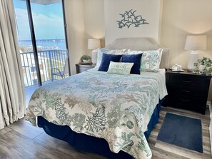 1 bedroom, iron/ironing board, WiFi, bed sheets - 501"B" Sunsets & Palm Trees -Booking for 2026! (Gulf Shores)