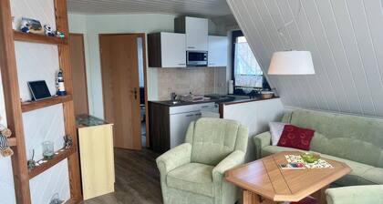 An der Wiese 1 für 2 Gäste inkl. Bettw., WLAN, Südbalkon und Parkplatz am Haus