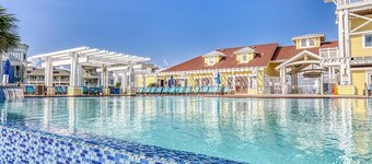 Annie Lee - Beach Front- Ocean Front - 2nd Floor
