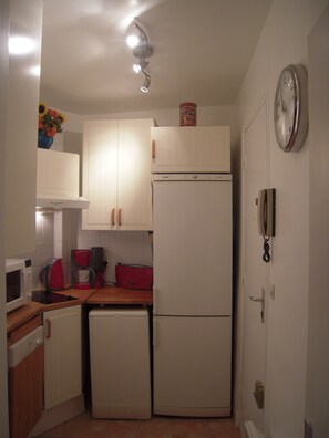 Micro-ondas, fogão, cooktop, lava-louças