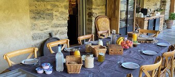 Chambres et Table D'hôte au Cœur de la Castagniccia Dans une Bâtisse du Xviii S