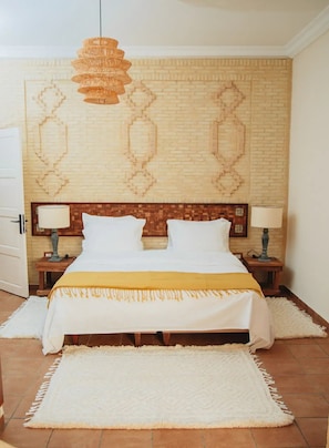 8 bedrooms, iron/ironing board, WiFi, bed sheets - Is a haven on earth in the heart of the oasis around a thousand palm trees... (Dgueche)