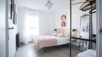 3 bedrooms, iron/ironing board, travel crib, WiFi