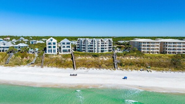 On the beach - "Tranquil Paradise 120" Sleeps 6-Gulf Views (Alys Beach)
