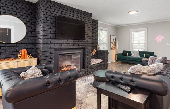 Interior - Cozy Home Away From Home (Greensboro)